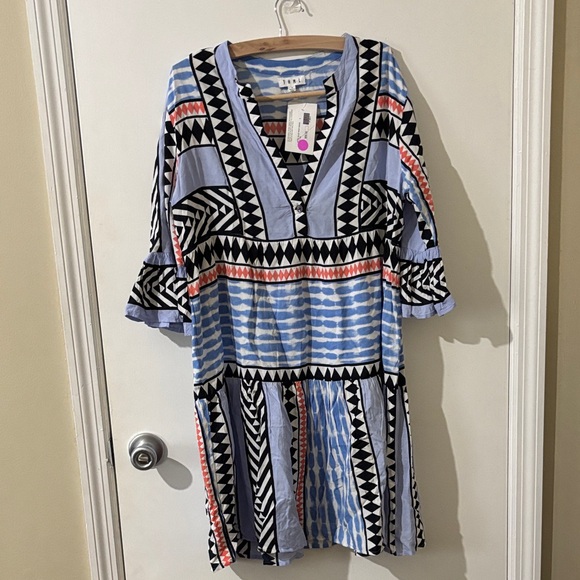 THML DRESS - Picture 1 of 6